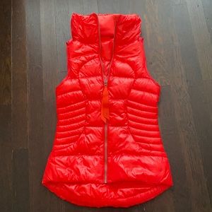 Red PUFFY LULULEMON vest